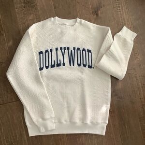 Dollywood Cream Sweatshirt, M